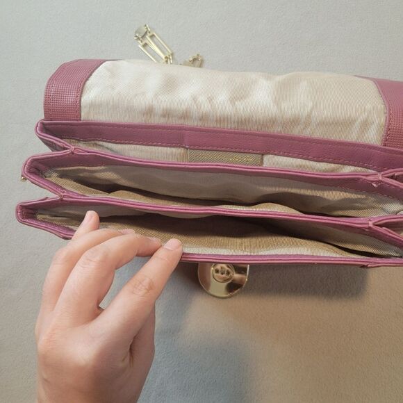 Pour La Victoire Leather Chain Shoulder Bag - Picture 5 of 12